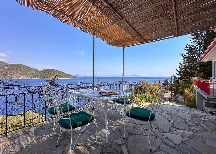 Nitsa Villa *